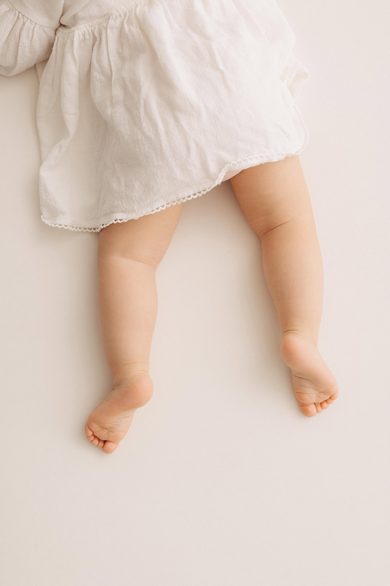 Babyfüße Familienfotograf süß modern schlicht Ortenau Kehl